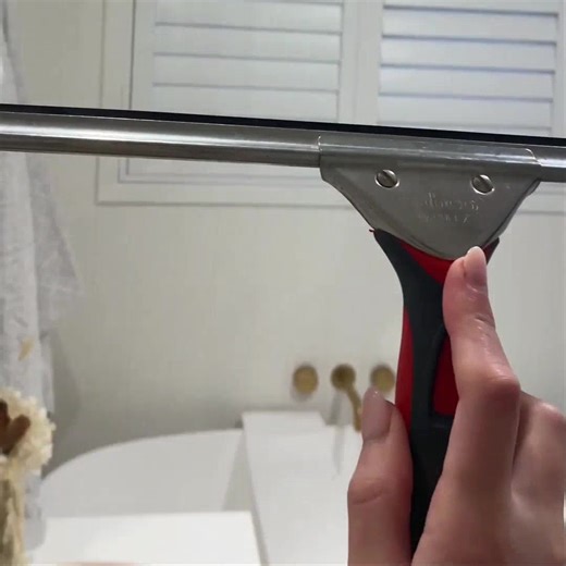 Apply an invisible easy clean glass treatment to new or existing glass. 👌 Cut down cleaning time by up to 90% 👌 Protect against staining, dirt, grime and hard water 👌 Eliminate scrubbing This is the bathroom solution you need. Australian made & owned https://shop.enduroshield.com.au/limited-stock | EnduroShield