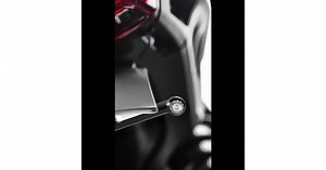 If you are looking for another amazing turn signal, this is Rizoma Light Unit. Actually it’s the smallest one of its category. It’s homologated and can be easily mounted in a lot of different position. Where would you put it? #rizoma #makeitperfect #turnsignal #lightunit | Rizoma