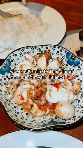 An every day challenge to cook as fast as possible and this day we tried to cook Thai style cuttlefish for the first time, can’t believe it was a success!!!! Someone tell me what ingredient was I missing to make it look yellow like in the Thai night markets ? 🤔 Wearing my latest drop @100xfold Eternal long sleeve available www.100xfold.com #Cooking #Couple #Thaifood #Vlog #Thai #Melbourne #FYP #Explore | Thai Meets Farang