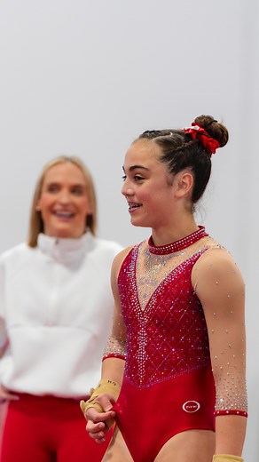 Gabrielle Hardie wins the Junior Women’s division at American Classic! She also takes home Gold on Floor! 🥇 Gabrielle Hardie 🥈 Camie Westerman 🥉 Isabella Anzola | USA Gymnastics