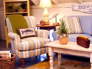 http://cottagehomemaine.com/beadboardfurniture.html Cottage Home has a wide selection of Coastal Cottage Style Furniture including dressers, desks, chairs, beds & headboards, coffee & side tables, vanities & mirrors, dining table & chairs. | Cottage Home