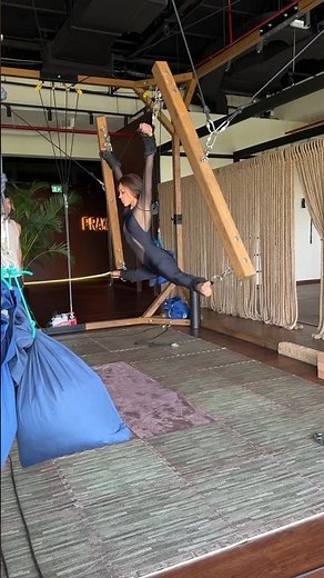 The Art of Control | Slow Lift Into Perfect Split on Pravilo 🔥