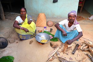 61K views · 727 reactions | TRIBAL CHICKEN PIZZA | most tribal people famous recipe zil pitha cooking and eating | tribal village cooking | Tribal village cooking | Facebook