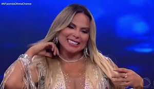 28K views · 1K reactions | HORA DO FARO : ANDRÉ NÃO PERDE UMA! ️ Em resposta as plaquinhas de Kally, André disse que não se considera oportunista e nem sonso, talvez planta, por que ele gosta das plantas! #AFazenda | #TeamAndré | #AFazendaÚltimaChance | André Gonçalves | Facebook