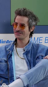 5.2K views · 92 reactions | Peach & Valkie het ge-PRAATING. Check die volle storie hier: https://bit.ly/prs3_vvc | Fokofpolisiekar | Facebook