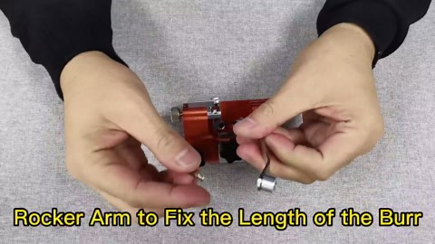 Chainsaw Sharpener,Chainsaw Vise and Hand-Cranked Chainsaw Sharpening Jig Kit,Portable Chain Saw Shaperener Tool for All Chain Saws and Electric Saws, with 5 Grinding Rod