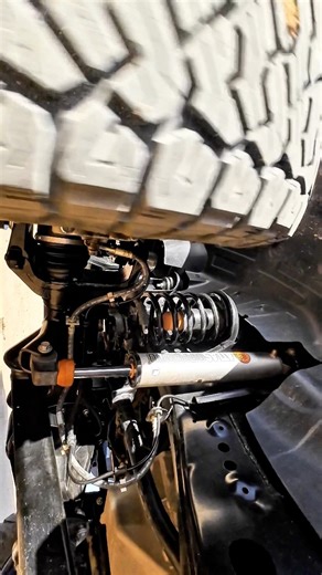 Atlas Off-Road Shock absorber Single Tube 2.5mm амортизатор Бэлэн байгаа загварууд: 200,300,150,250,GX550, Fj, 4runner Давуу тал : 2 талдаа ажиллагаатай Машины үйлдвэрийн пүрш дээр суурилуулах боломжтой -60 градусын өвлийн тостой. 8902-8833 | Autoland