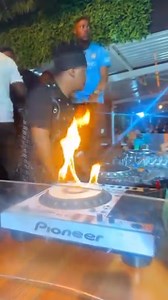 This dj is on fireeee😂😂😂😂 | Deejay Ariffix