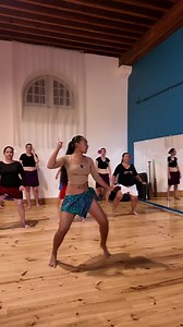 En forme cette @Aie Manuel 💛 🔥 nous sommes actuellement à Authon-Ébéon pour un atelier pas de base ➡️✨️ #dance #france🇫🇷