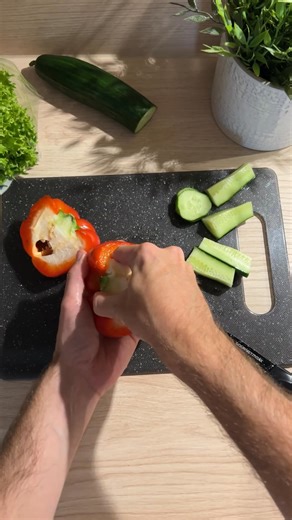 10K views · 87 reactions | Transformă pauza de prânz în momentul preferat al celor mici! Cu caserolele compartimentate de la KiK, pregătești rapid mese sănătoase și delicioase, perfecte pentru zilele de școală. ❤️ Caserole pentru prânz de la 7,00 lei Sticle de apă de la 8,00 lei #KiKRomania #BackToSchool #SchoolReady #KiKStyle #SchoolEssentials #Kids | KiK | Facebook