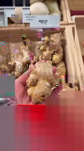 Feed your family for $5 a serve with this delicious-looking Curried Pork Udon Noodles 😍 Recipe and steps below ⬇️ Hit save to come back to it later. Serves 4 Prep 10 mins ( 5 mins standing time) Cooking 20 mins 3 spring onions, trimmed 8 cups (2L) salt-reduced chicken stock 5cm-piece ginger, peeled, finely grated 1 tsp sesame seeds 1 tsp peanut oil 500g Coles Australian Pork Mince 3 tsp curry powder 4 Coles Australian Free Range Eggs 2 x 200g pkts Coles Asia Ready To Eat Udon Noodles 1 bunch bu