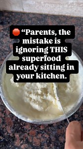 Homemade Ghee = Liquid Gold for Kids 💛 ✅ Benefits: Boosts brain growth 🧠 | Strengthens immunity 💪 | Improves digestion 🌿 | Helps nutrient absorption ✨ ✅ Quick Steps to Make at Home: 1️⃣ Collect malai/cream 2️⃣ Churn into butter 3️⃣ Heat till golden ghee separates 4️⃣ Store pure & fresh ✅ How to Use for Kids: 🍚 Mix with dal–rice/khichdi 🥪 Spread on chapati/paratha 🥄 Add a spoon to porridges 🥘 Drizzle on veggies for taste nutrition Why store-bought when you can make preservative-free, nutr