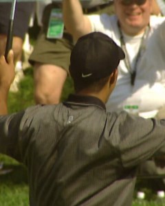 2.5K views · 58 reactions | You couldn't even see the hole in screen when Tiger Woods lined up for this putt at Oak Hill. (spoiler: He made it ) | PGA Championship | Facebook