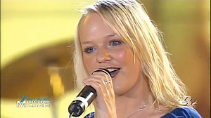 35K views · 933 reactions | Festivalbar 2001 Dolcissima Emma Bunton - What Took You So Long? | Rivogliamo Festivalbar | Facebook