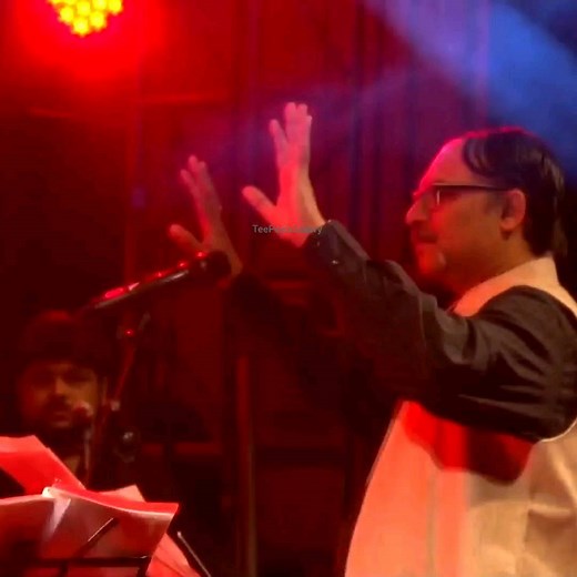 3.9K views · 90 reactions | Churake Dil Mera Goriya Chali... Mithilesh Patankar & Anuradha Palakurthi Song Title Chura Ke Dil Mera ️ Movie Main Khiladi Tu Anari (1994)  Singer Kumar Sanu, Alka Yagnik ✍️ Lyrics Rani Malik  Music Anu Malik #teepeesgallery #anumalik #ranimalik #alkayagnik #kumarsanu #churakedilmera Disclaimer: Credit owned by respective content creator (Pls contact credit issues) | TeePees Gallery | Facebook