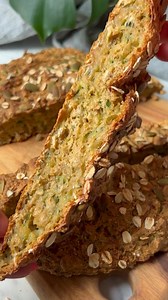 EASY ZUCCHINI BREAD Full Recipes In Caption 👇 Don’t forget for free keto recipes Cookbook and bonus 28 day plans 👉 https://cutt.ly/2wp5pNPs The Keto Recipes !! 💁 What are in 28 day challenge?💡 If you want to lose 7-12 lbs in the first week alone with keto life style. You can click link in our bio to get Everything You Need for keto Success. Just imagine… 28 days from now, you will have successfully completed the Keto Challenge. Ingredients: 1 medium zucchini 1 1/2 cups wholemeal flour 1 1/2 