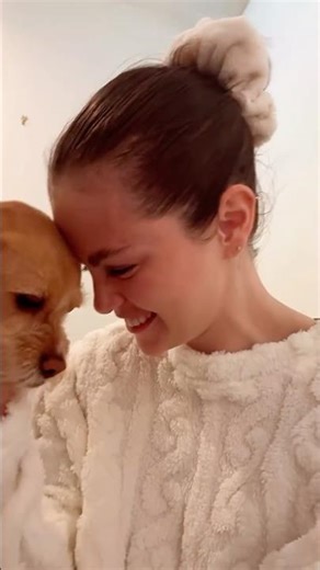 Selena Gomez with her dog new viral video #viralshort #viralvideo #trending #shortvideo #selenagomez