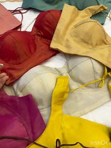 31K views · 143 reactions | Basic blouse.. place an order, please WhatsApp 8910402363(Blouse booking number ) | Kalangkrita | Facebook