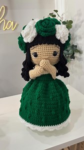 4K views · 26K reactions | Amo todas  #crochet #crochetpattern #patterncrochet #dollcrochet #crochetflower #flowercrochet #doll #amigurumi #crochetdoll #rosaeterna | Kro Sha | Facebook