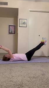 So thankful for my pre-workout drink. It makes exercises like this so much easier to do. As you do this be sure and press your lower back to the floor. If that’s too hard, don’t lower your legs so far. Always think about protecting your back. ￼ | Fit with Carol Stines