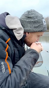 WATCHED THE LATEST MATCHDAY LIVE YET⁉️ Matt Godfrey takes the MatchDay Live cameras to a FROZEN Kiveton Waters as we watch ginge battle the elements! . We challenged Matt to do ZERO prep for the match, everything he gets ready has to be done on the bank and on his peg 😬 Can the best of the best win? Find out now on TackleGuruTV 🍿 | Tackle Guru