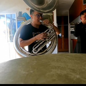 28K views · 743 reactions | Arriba el Roble  | Diego Medina | Facebook