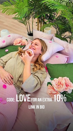 It doesn't matter if you're working hard or hardly working, you deserve the best skincare treatment 🥰🥰 Don't miss out on it 😉 Up to 50% discount Use code LOVE for an extra 10% off 💸💸 Link in bio 🔗 #DoValentinesBetter #valentinesday #specialoffer #skincare #love | FOREO