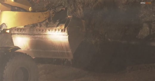 Heavy rain leads to mud, debris flows in Malibu