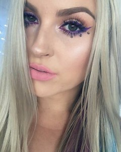 67K views · 2.5K reactions | DIY RAINBOW HAIR AND BRIGHT MAKEUP ☺️ https://youtu.be/BBmpxQTbObA  #shaaanxo #colorful #eyeliner | Shaaanxo | Facebook