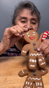 225K views · 28K reactions | Delicious Gingerbread Man From Shrek 懶 #gingerbreadman #shrek #cookies #christmas | Cafecito Con Leche | Facebook