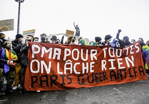 PMA pour toutes : manifestation devant l’Assemblée nationale pour dénoncer une extension « au rabais » - Elle