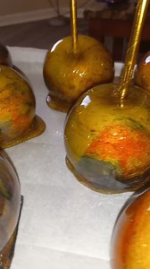 Marbled/Tye-dyed Candy Apples Kristie's Kandy Apples are CURRENTLY...