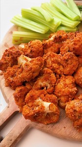 🤩 Get your taste buds ready! Whether you’re following a plant-based lifestyle, trying to eat more veg, or just craving a little something different, these delicious cauliflower bites offer all the bold and creamy Buffalo flavor of traditional wings without the meat. Click link for full recipe details! bit.ly/45jITiu | Primal Kitchen