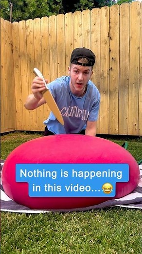Nothing is happening in this video… 🤨