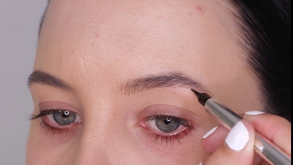 Amazon.com : Eyebrow Pencil Microblade Brow Pen - Microblading Pen With 4 Micro-Fork Tips Eyebrow Pencil Waterproof, Microblade Eyebrow Pen Long-Lasting Smudge-proof for Natural Brows (Light Brown) : Beauty & Personal Care