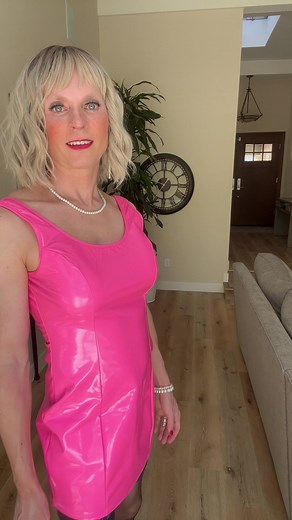 Me…a flirt? Never… 💋#transandproud #trans #crossdressing #crossdresser #mtf