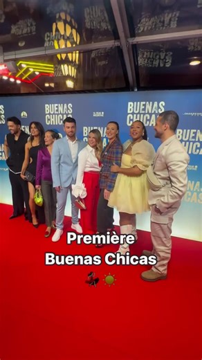 8.8K views · 15 reactions | Deze week vond première van de nieuwe filmkomedie Buenas Chicas plaatst. De opnames vonden plaats onder de Spaanse zon, maar de sterren straalden ook op de Nederlandse rode loper. ☀️ Wat een gezelligheid! Gaat u kijken naar de film? | Story | Facebook