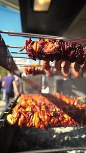 🚚 Zlot Food Trucków w Białymstoku! ⏰Piątek:15:00-21:00 ⏰Sobota: 12:00 - 21:00 ⏰Niedziela: 12:00 - 19:00 ⛱️ Strefa Chillout! 💰 Vouchery do wygrania - sprawdź na wydarzeniu jak je zdobyć! 🧐 Kogo zabierzesz ze sobą na nasz zlot? | Futraki