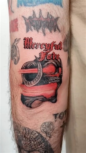 Come into my coven and become Lucifer’s child…Fantastic tattoo dedications to ‘Melissa’ 📸: @romanellitattoo | MERCYFUL FATE