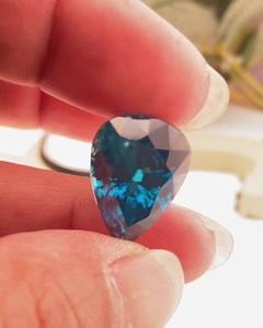 Lets you to see top one of blue zircon💎(#Cambolite )of Cambodia with VT GEMSTONE that bring you richest , good luck and good health. 🔜 Step into VT GEMSTONE and let our blue zircon collection captivate you. Discover the gem that speaks to you. 📞 Contact us: 089 449 289( WhatsApp,telegram),069588853 | 099588853 | 060588853 📧 Email: thyvuth7779@gmail.com 👉 🏬 ផ្សារបុរីពិភពថ្មីចំការដូង2 ផ្ទះលេខ16 ផ្លូវលេខ03 ភូមិថ្មី​ សង្កាត់ដង្កោ​ ខណ្ឌ​ដង្កោ​ រាជធានីភ្នំពេញ 👉 google map : https://maps.app.goo