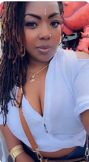 Small Victories…when you still got a lil Room at the TABLE …my HEAVIES can relate 🤣🥰 lay off the buffet #layoff #foodreels #takeabreak #overeating #lifeisgood #selfawareness #goodtimes #foodie #foodreels #lobster #seafoodlover | Working On My Thickness