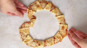 Heart pizza wreath