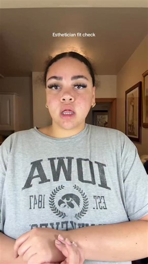 In the Esthetician category, we have @estitaylorrachelann coming in with the cute transition video! 💖 #esthetician #aesthetics #scrubs #workwear #cherokeescrubs | Cherokee Uniforms