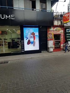 [Hot Item] Full Color LED Display P4 Indoor High Brightness LED Screen for Store