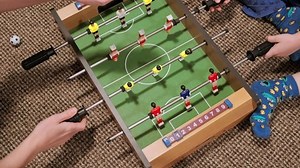 Je lance une balle sur le : vidéo de stock (100 % libre de droit) 1096746361 | Shutterstock