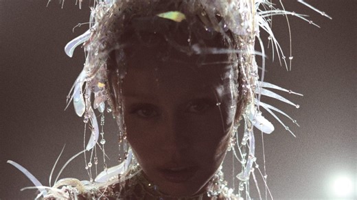 Miley Cyrus Releases Sultry New Single ‘End of the World’