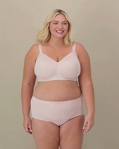 Watch Playtex Smoothing Wireless Bra, Detailed Side Panel, US4707 on Amazon Live