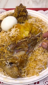 3M views · 52K reactions | যাবি বিরিয়ানি খেতে ?襤❤️. #facebookviral #kolkata #indian #food #biriyani | Vukkar Vibes | Facebook