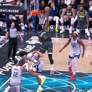 This angle of Anthony Edwards poster. 🥶 | NBA Updates