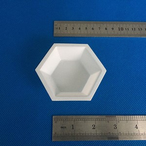 [Hot Item] Lab Instrument Laboratory Equipment 50 Ml Disposable White Hexagonal Polystyrene Laboratory Supply PS Hex Weigh Boat Plastic Weighing Dish